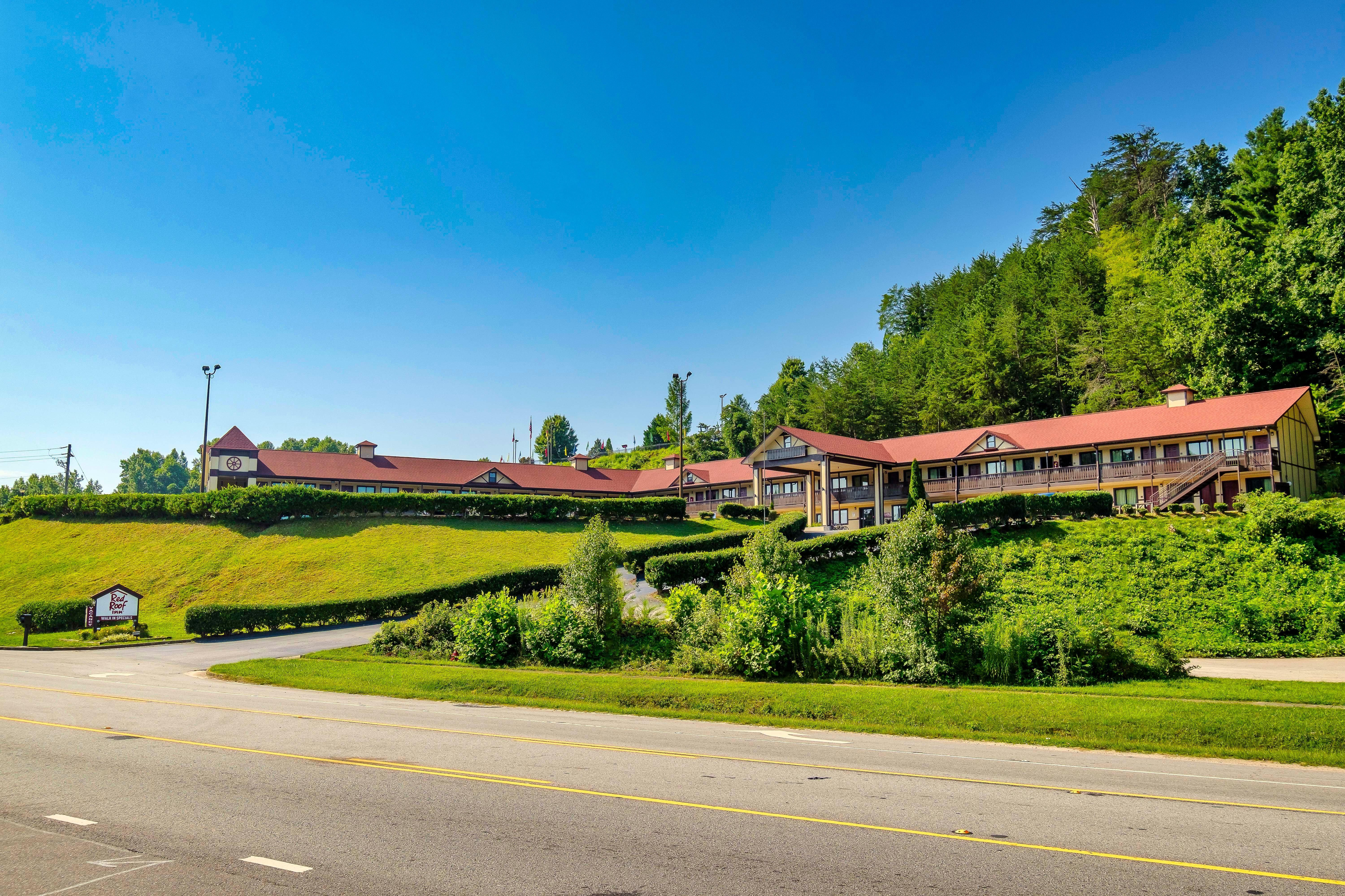 Red Roof Inn Helen Exterior photo