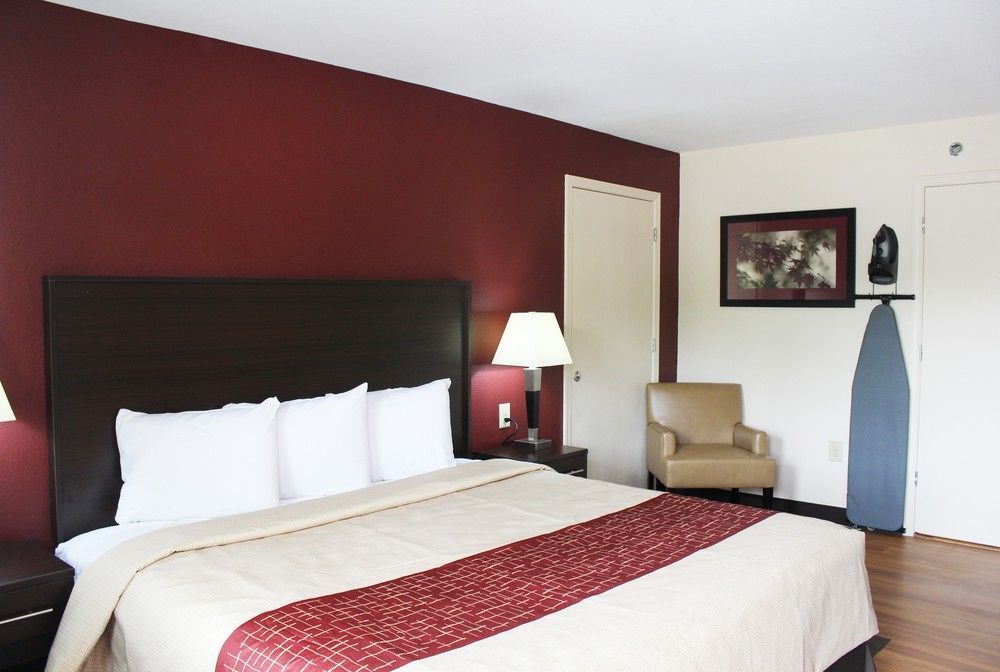 Red Roof Inn Helen Exterior photo